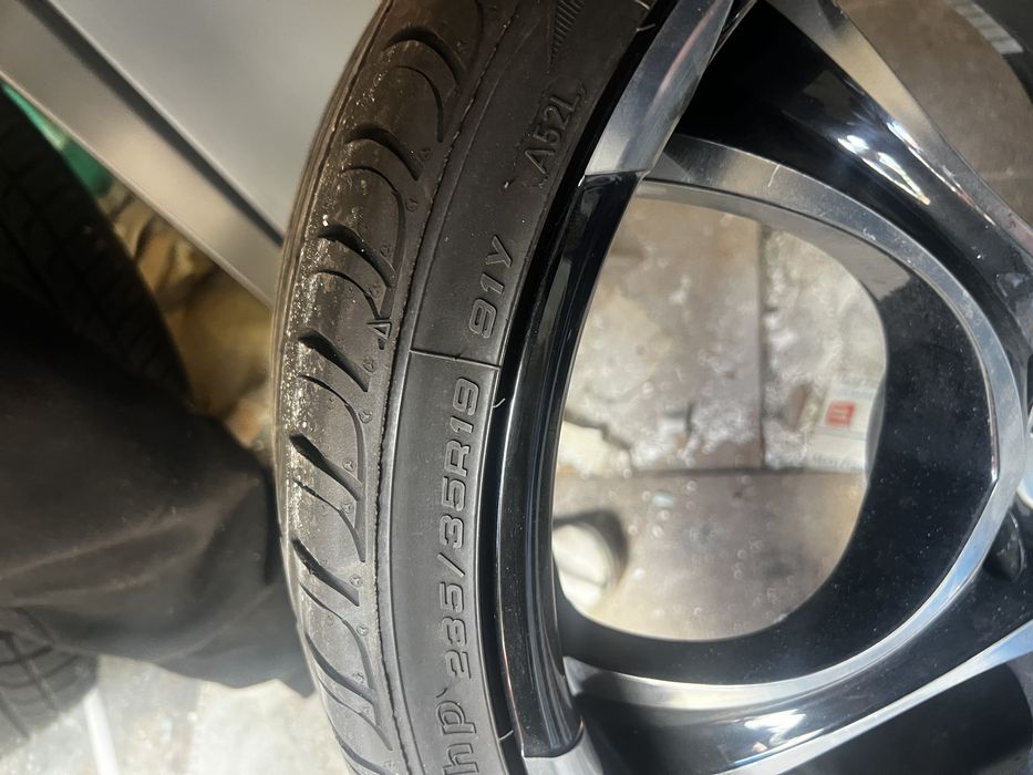 Джанти с гуми 19’ 235/35R19