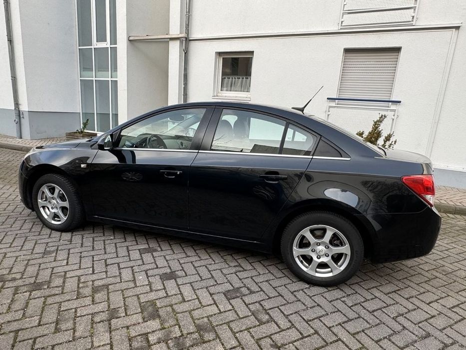 Vând CHEVROLET Cruze Lt automată