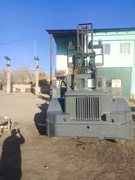 Погрузчик 10 тонн