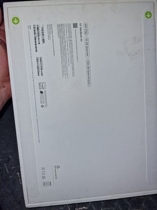 Macbook air m4procesor 16gigaram
