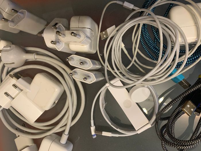 Оригинален комплект за iPhone, iPad, iPod или Apple Watch