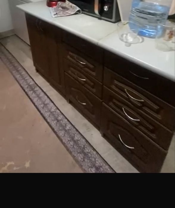 Продаётся кухонный гарнитур.