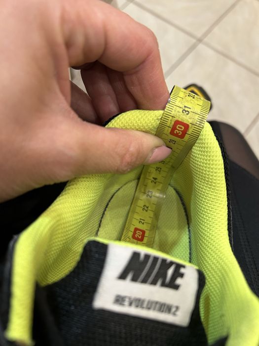 Nike resolution 2gs 70 lei