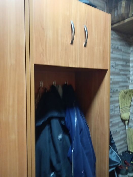 Продам шкаф для прихожей (прихожка)