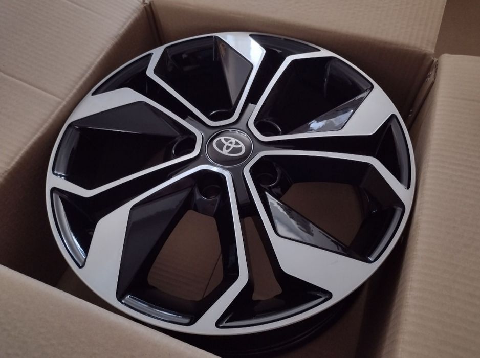 Jante 15 Toyota Auris Corolla cu 5 x 114.3 R15