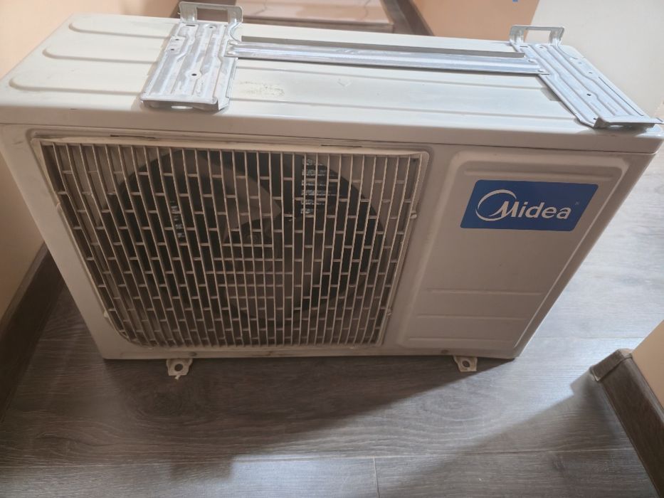 Продам кондиционер Midea 9000 BTU