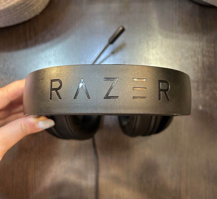Продам наушники RAZER
