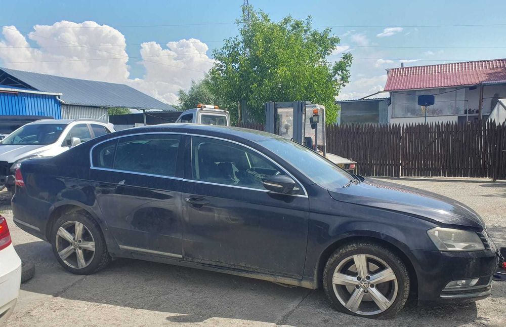 Dezmembrez Volkswagen Passat B7 Facelift 2.0TDI 2012