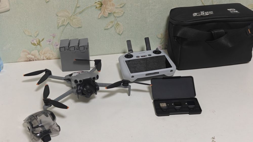 DJI Mini 5 Pro Fly More Combo Plus