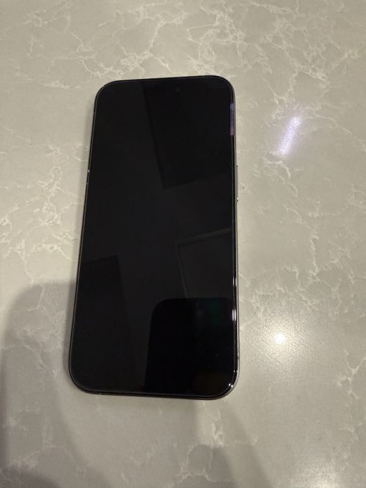 Продам Iphone 15 pro 256gb