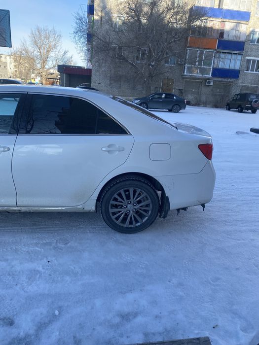 Продам титанки от камри