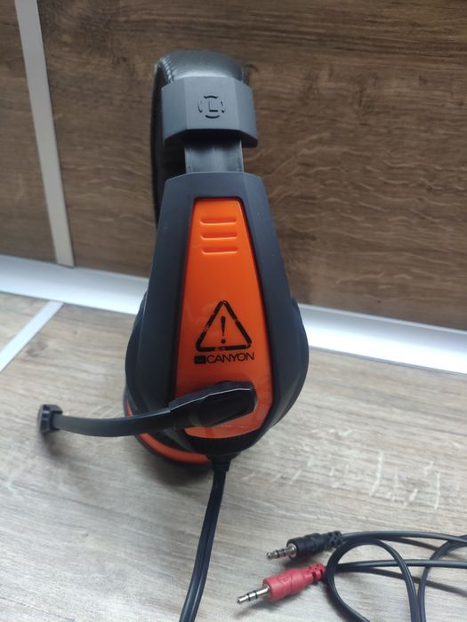 Слушалки за компютър с микрофон