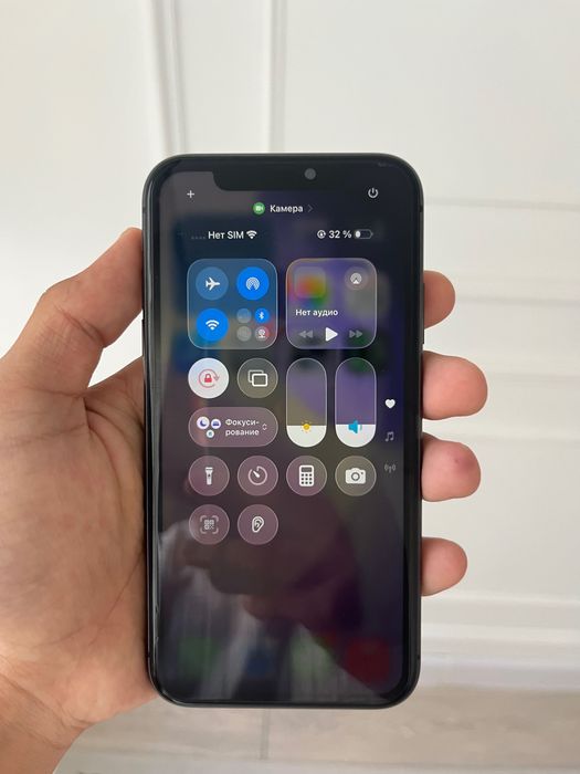 iPhone 11 с каропкам