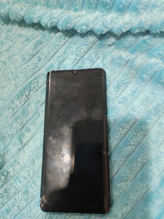 В продаже Хуавей п30 про