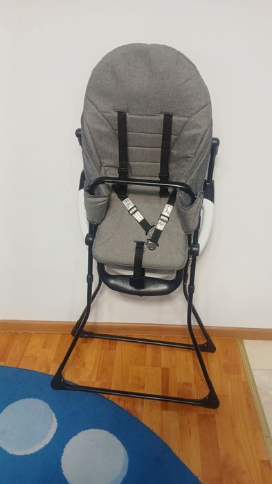 Scaun de masa bebe