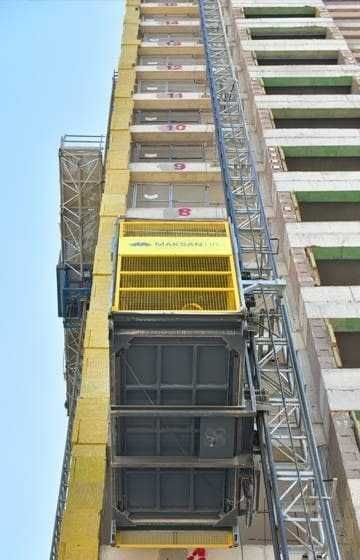 Подъемник для контейнерного терминала MKS ACROBAT 2000