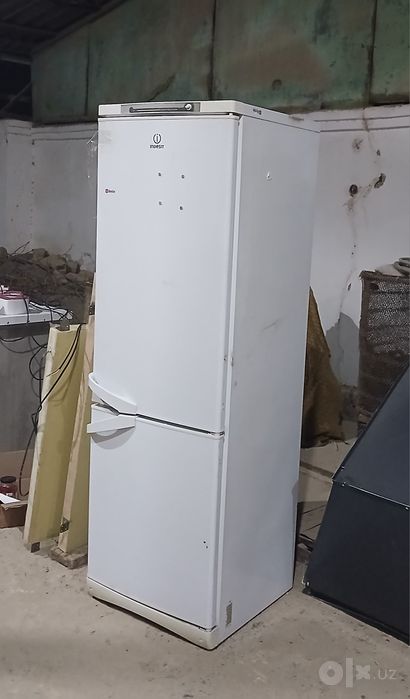 Продам холодильник INDESIT в хорошем состоянии