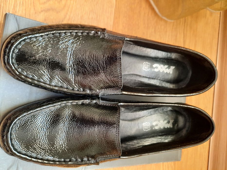 Туфли чёрные размер 38-39