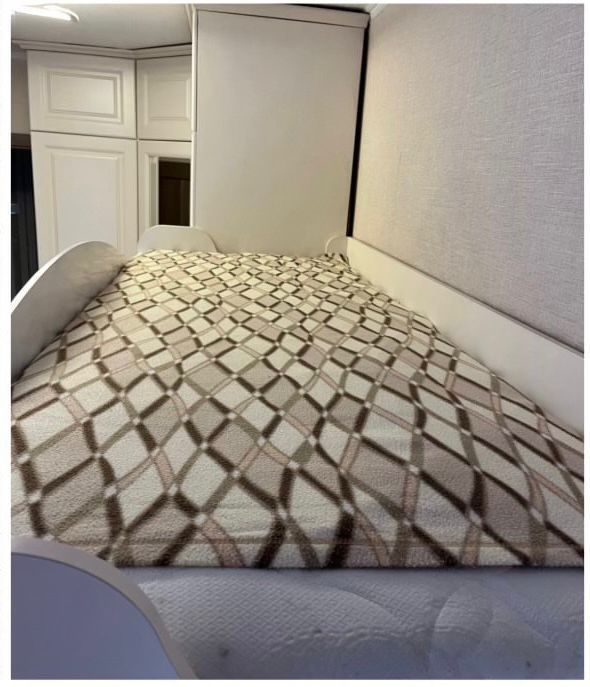 Продаётся 2-ярустная кровать