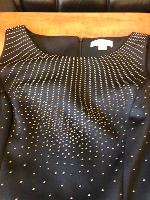 Рокля Calvin Klein с камъчета