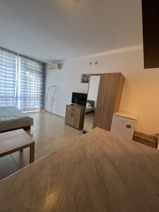 Едностаен - Слънчев бряг, център