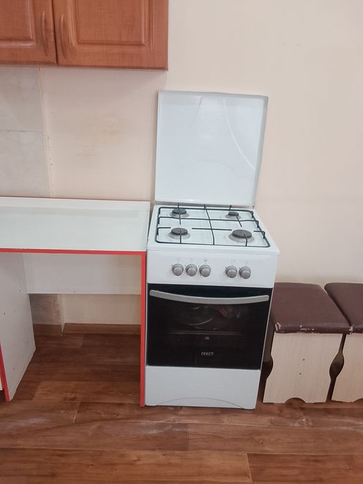Продаётся газ плита.