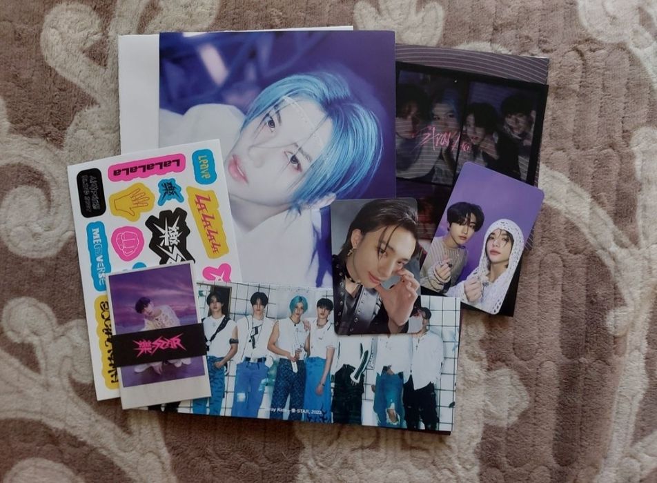 Альбом Stray Kids Rock star