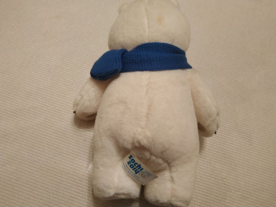 Продаю мягкую игрушку белый медвежонок олимпийский сочи2014