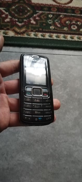 Сотовый телефон легендарный Nokia 3110