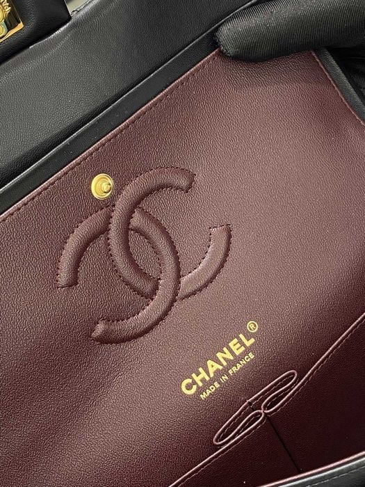 Chanel Classic 11.12 Medium 25 см – Черна