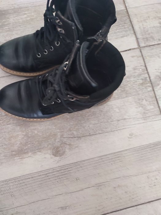 Дамски боти много запазени