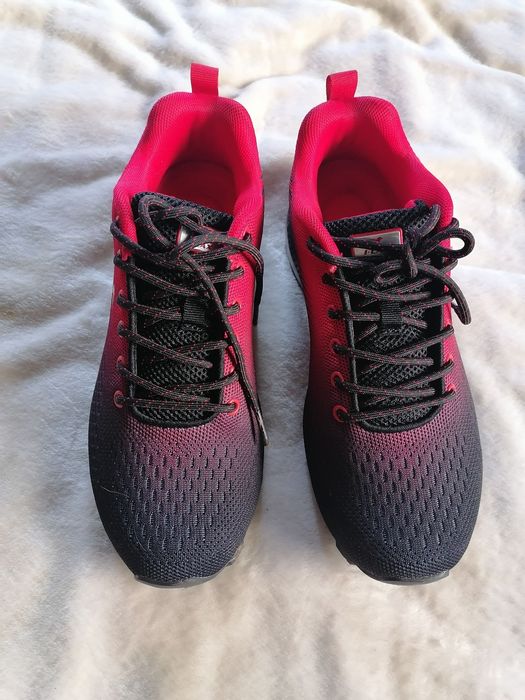 Спортни/туристически обувки - 39