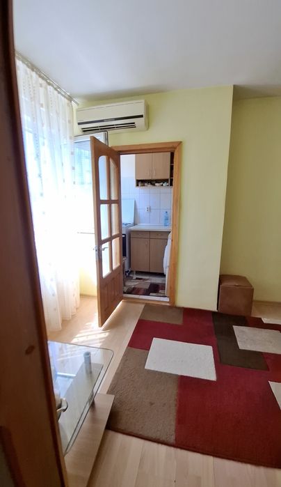 Apartament cu 3 camere Podu Ros