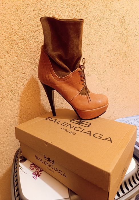 Боти от естествена кожа и велур Balenciaga