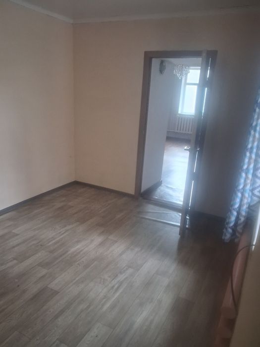 Жалға 4 бөлмелі үй беріледі