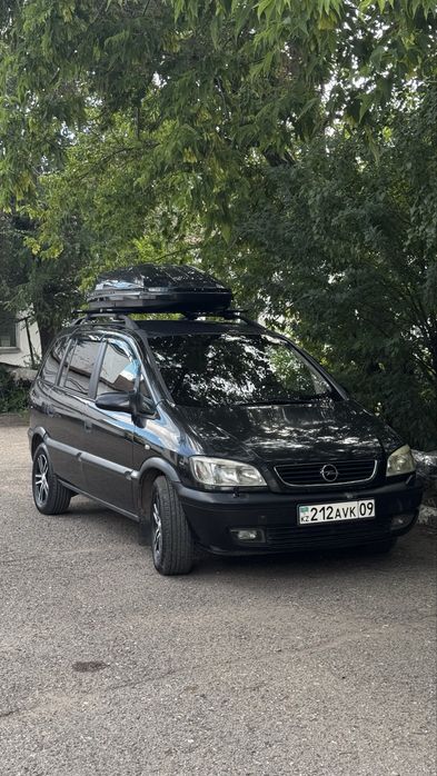 Opel Zafira 2.2 2000г