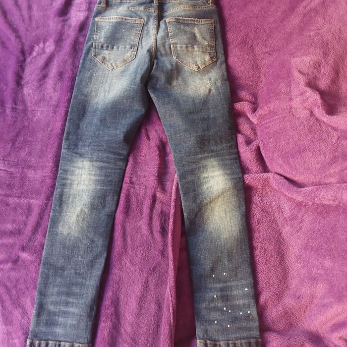 Blugi albaștrii supply& demand