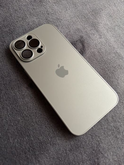 Vand husa iPhone 15 Pro Max Natural Titanium / Black Titanium