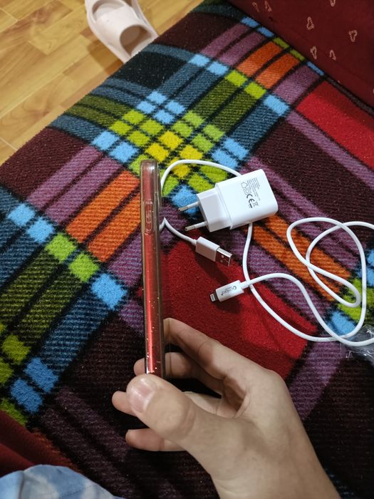 iPhone XR (11.8) stare buna cu emailul de la id blocat