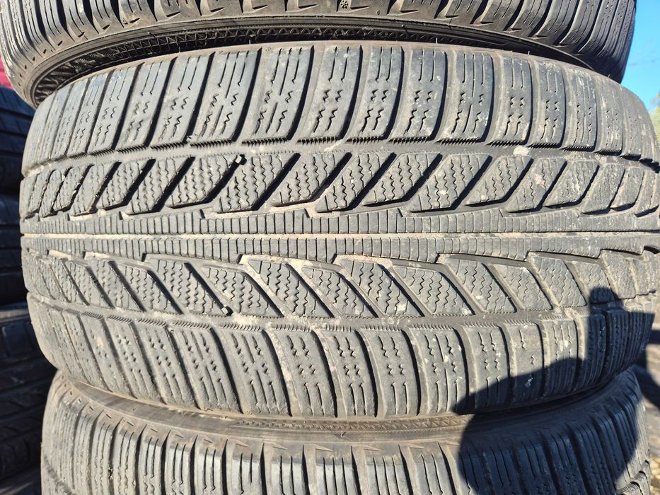 4 Anvelope M+S - 235/40/19 - HANKOOK - APP NOI - DOT 2022 !