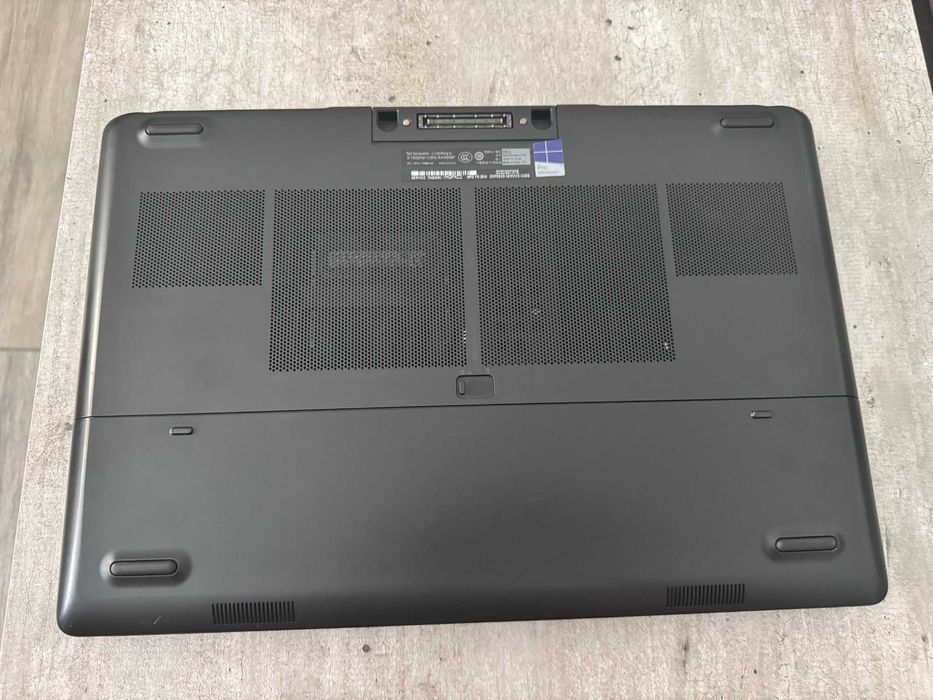 Laptop Dell Precision 7710, i7-6280HQ Gen 6, 16GB RAM, SSD 512GB