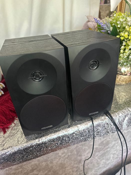 Продаю колонки Microlab b 70