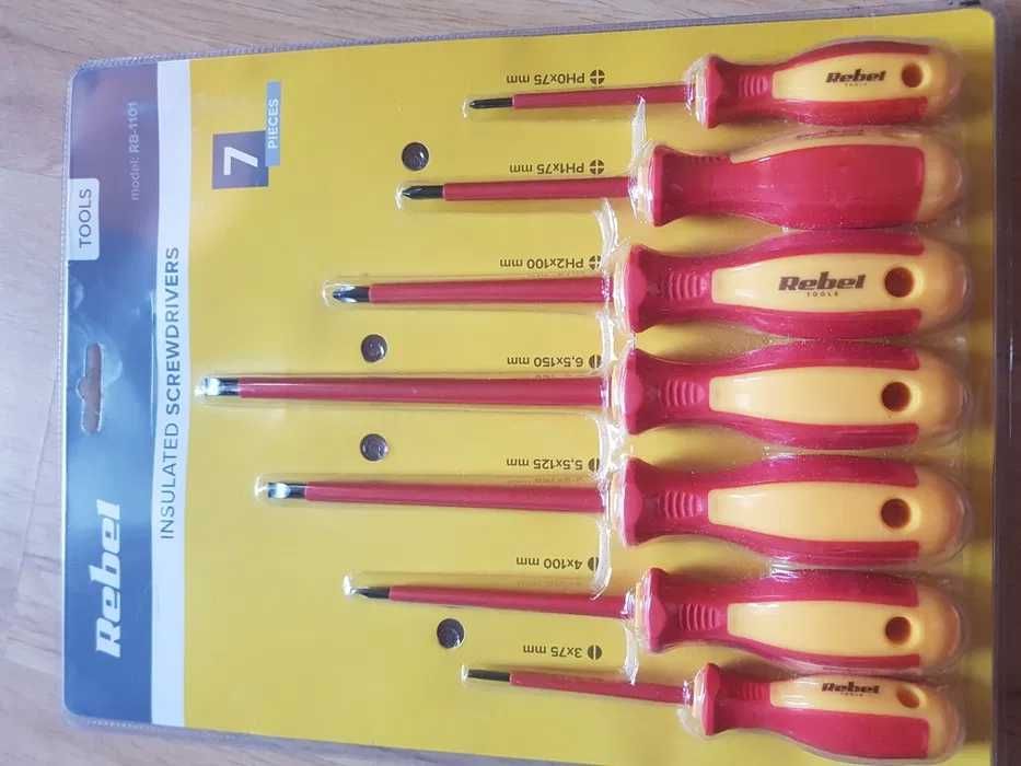 Комплект от 7 броя Електричарски Отвертки Rebel , Изолирани, 1000V