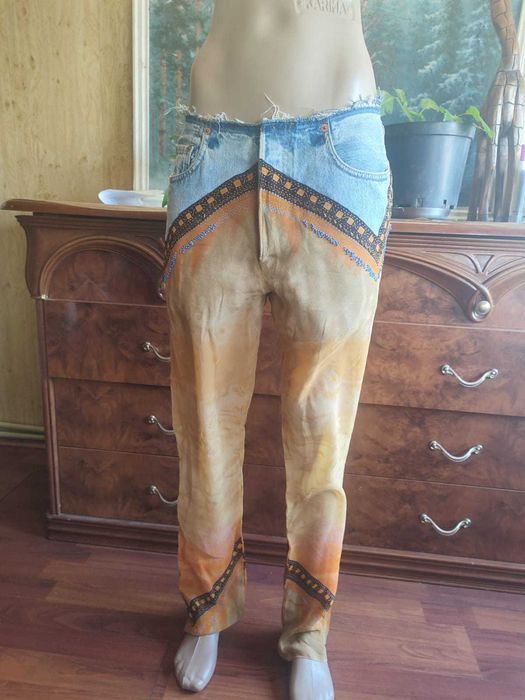 Джинсы женские разные