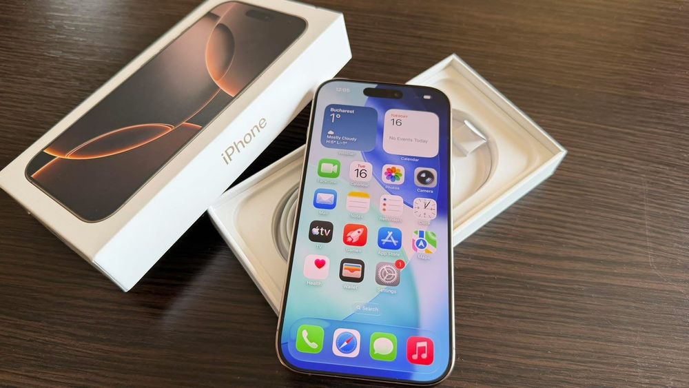 Vând iphone 16 pro 128 GB sănăt bat 100% cumpărat în iulie din Altex