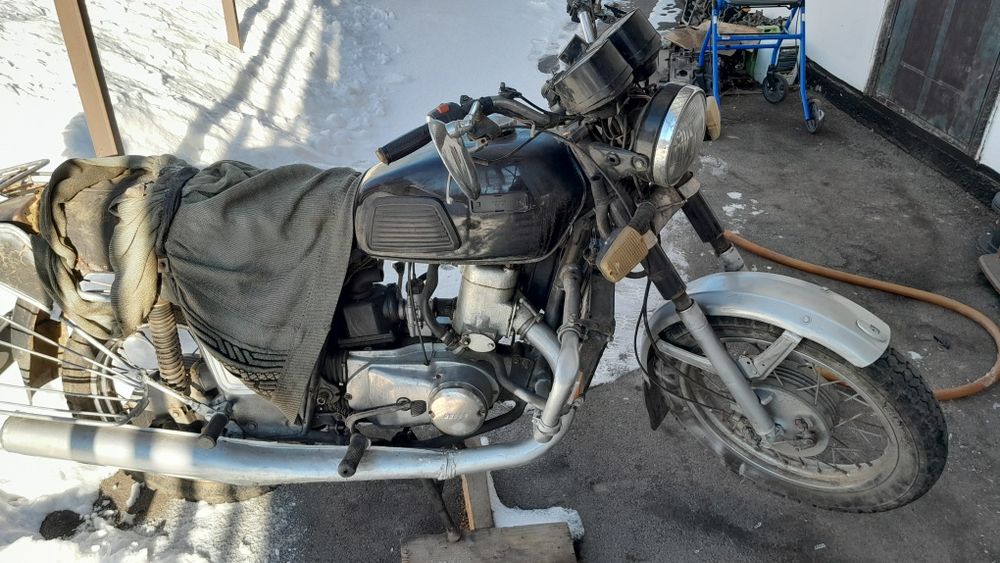 Иж планета 5 ,мотор от тягача ,370 кубов водяное охлаждение