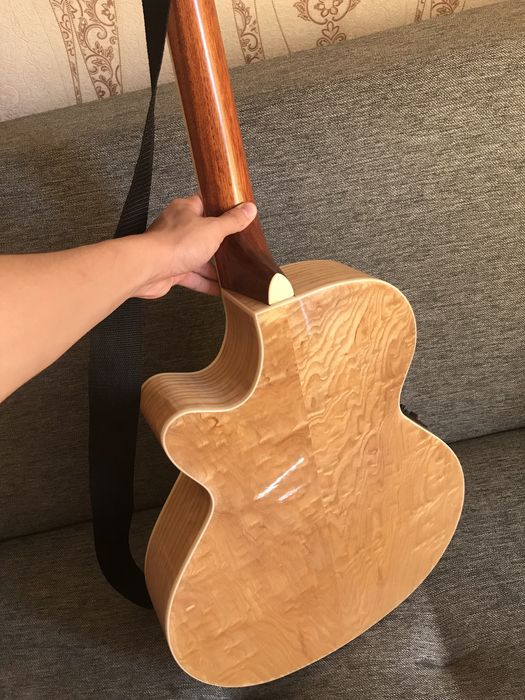 Акустическая/Элитная гитара