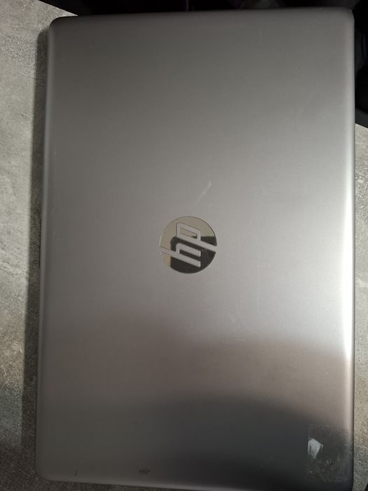 Laptop HP 250 G7 i7 gen 8
