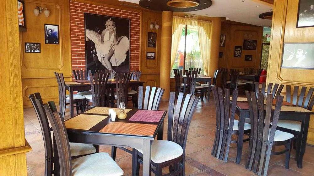 Работещ хотел с ресторант и басейн в гр. Несебър.