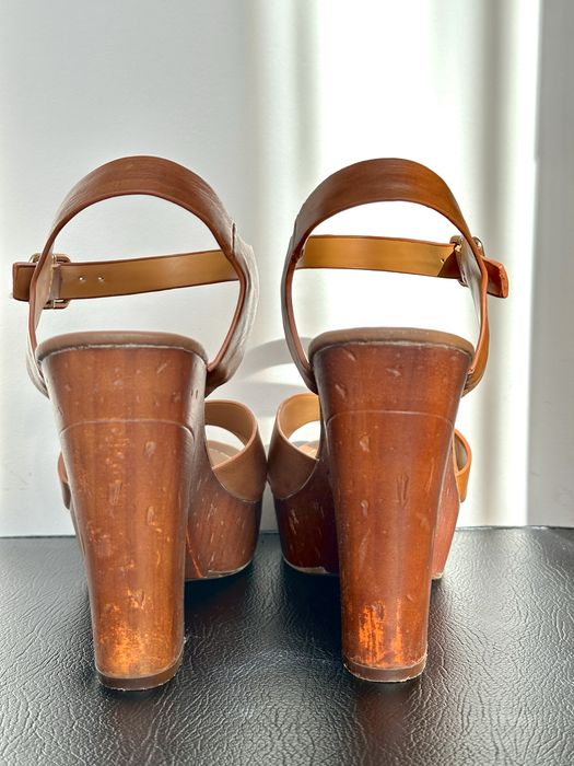 Високи сандали Bata